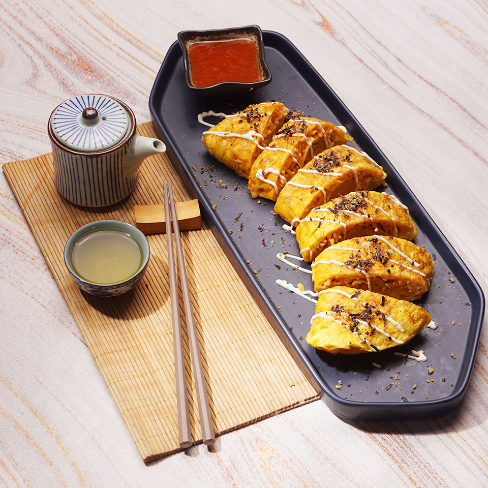KOREAN CHEESE OMU NOODLES